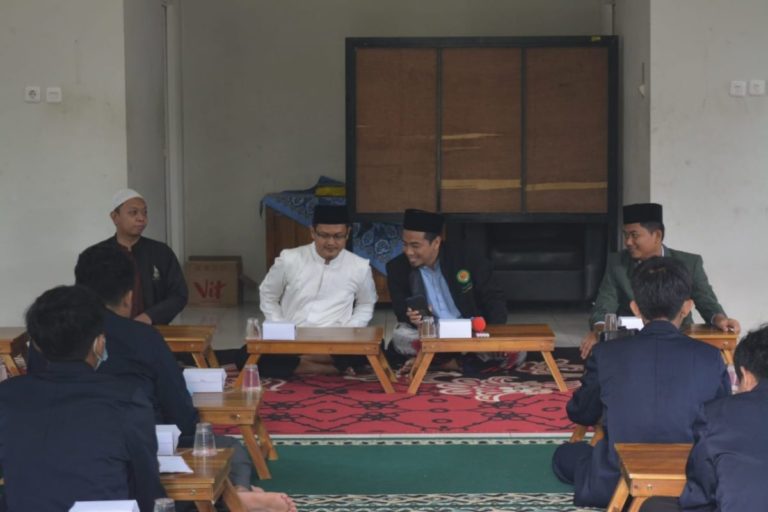 Mahasiswa UNIDA Melakukan Studi Akademik di Unit Syu’bah Ta’shil Ilmi Ponpes Darusy Syahadah