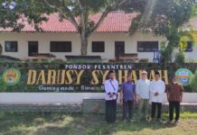 Prof. Dr. Ednan Aslan, MA. dari Universitas Wina Bersilaturahmi ke Ponpes Darusy Syahadah Prof. Dr. Ednan Aslan, MA. dari Universitas Wina Bersilaturahmi ke Ponpes Darusy Syahadah