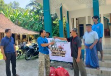 Rayakan Idul Adha, DS Distribusikan Daging Kurban Untuk Warga Rayakan Idul Adha DS Distribusikan Daging Kurban Untuk Warga