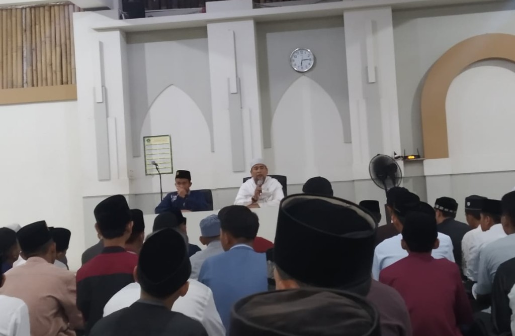 "Menjadi Santri Hebat", Kajian Bersama Ustadz Zulkifli Muhammad Ali, Lc., M.A.