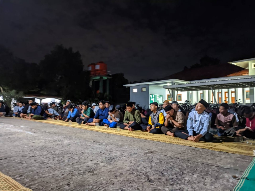 Pelepasan Guru Wiyata Bakti Tahun Ajaran 2021/2022