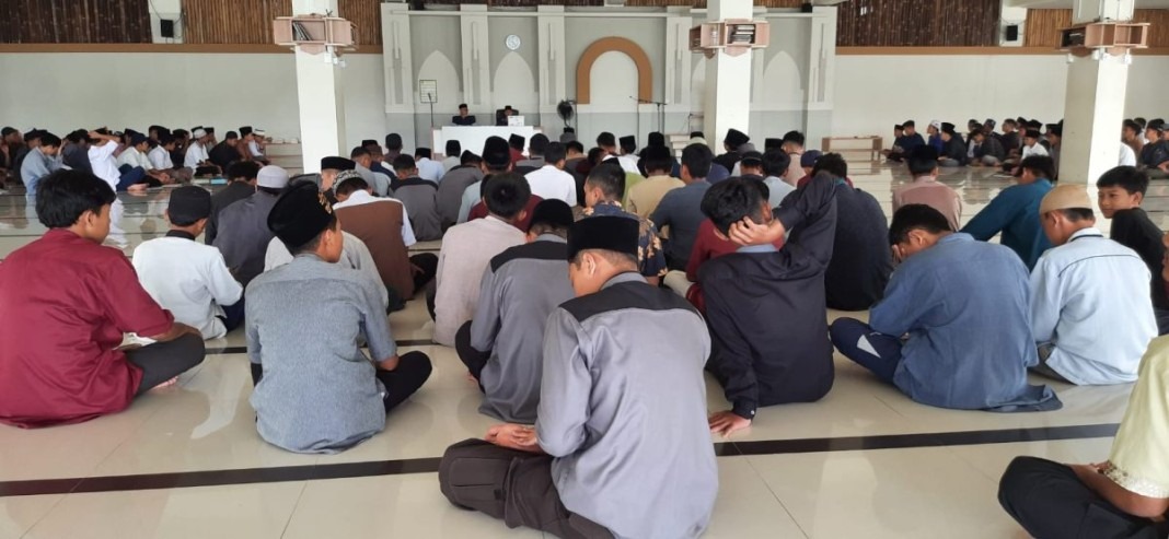 Masa Orientasi Santri (MOS) Darusy Syahadah Diikuti Oleh Santri Putra dan Putri