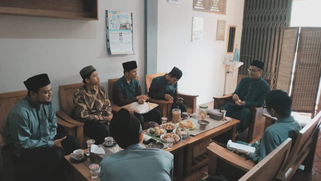 Unit STI Mendapat Kunjungan Silaturahmi dari PPTQ Ibnu Abbas Klaten