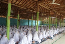 Darusy Syahadah Putri Adakan Ihtifal Jama’i Bersama Asatidzah Darusy Syahadah Putri Adakan Ihtifal Jama'i Bersama Asatidzah