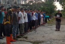 Asatidzah Memanfaatkan Libur Hari Jum’at Untuk Kerja Bakti Asatidzah Memanfaatkan Libur Hari Jum'at Untuk Kerja Bakti