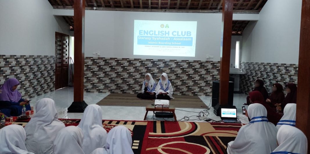 Sparring Partner English Club Bersama Ponpes Assalaam
