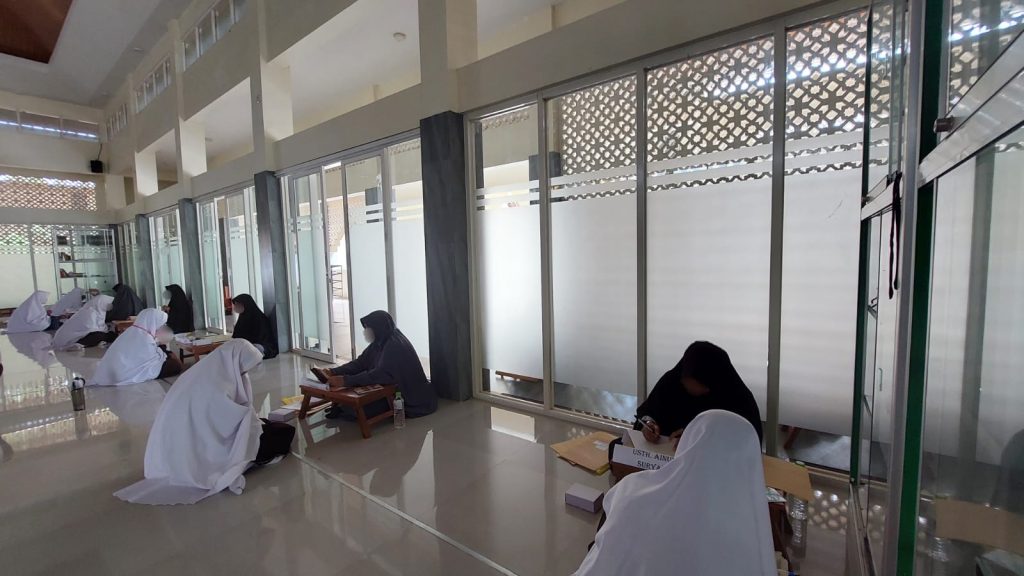 Ujian Lisan Tahfizh dan Tahsin Darusy Syahadah Putri