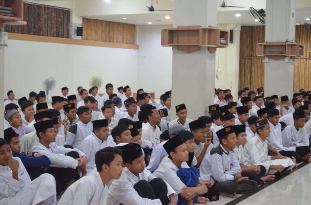 Lomba Cerdas Cermat Ilmiah Santri Darusy Syahadah