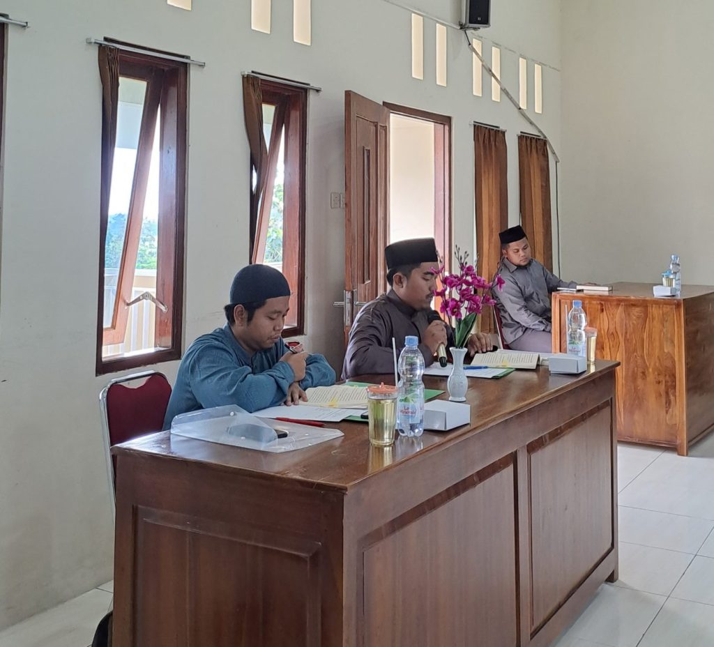 Perlombaan Baca Kitab MADS Putri