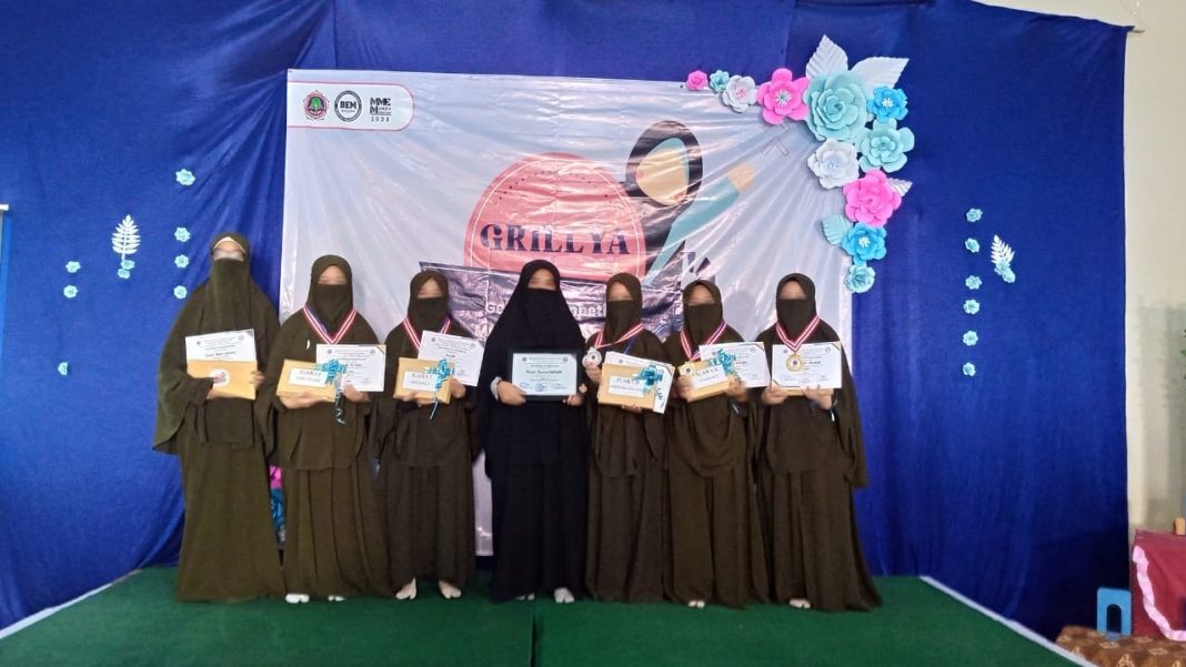 Santriwati Raih Gelar Juara di Kompetisi GRILLYA