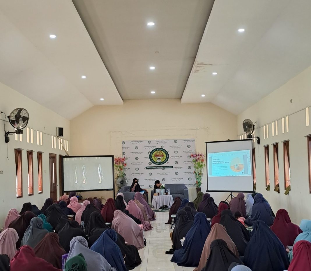 Tasyji' Lughah: Upaya Membangkitkan Semangat Berbahasa Arab