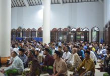 Santri dan Masyarakat Bersatu Menuju Blagung Kampung Santri Pesantren dan Masyarakat Bersatu Menuju Blagung Kampung Santri