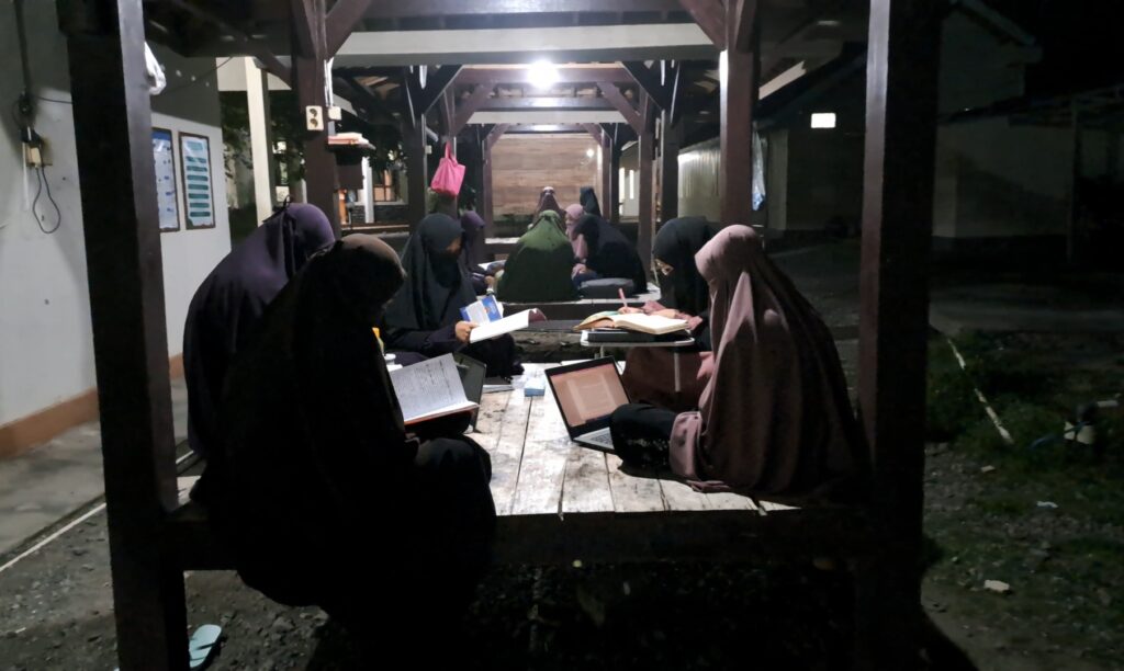 Mudzakarah Dars: Tumbuhkan Semangat Belajar dan Berbagi Ilmu