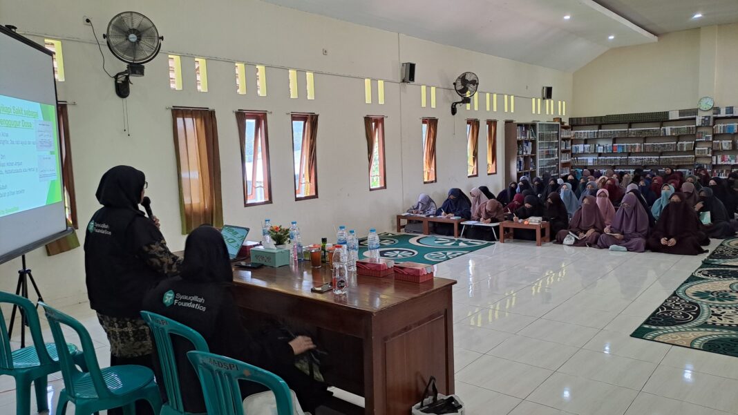 MADS Putri Gelar Penyuluhan Kesehatan “Sehat Ala Rasulullah”