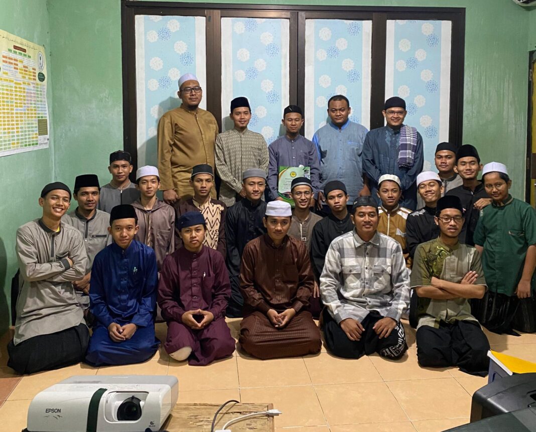 Studi Banding Program Tajwid dan Tahsin Al-Qur'an
