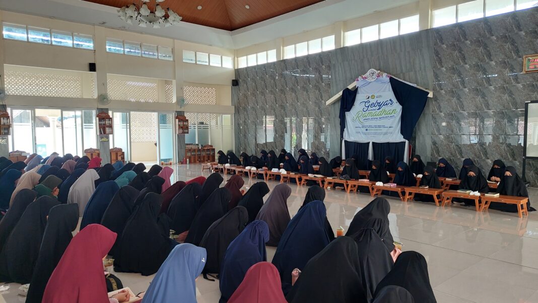 Farhah Bil Qur'an: Sambut Ramadhan Dengan Al-Qur'an