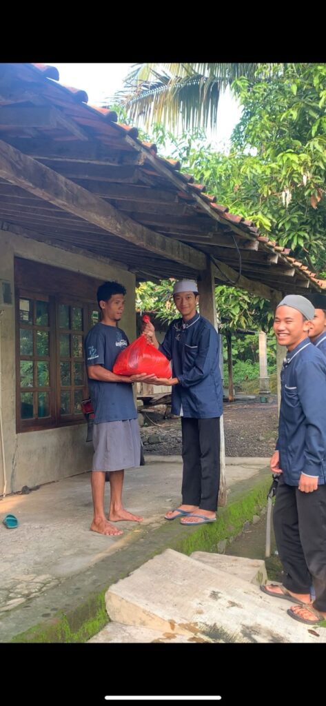 "Darusy Syahadah Peduli" Gelar Bakti Sosial Bersama Mawazeen