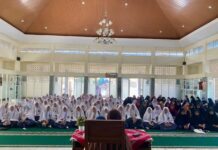 Unit KMT Darusy Syahadah Putri Selenggarakan Acara Takrimut Thalibat