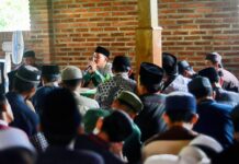 Kajian Kitab Muroqi Ubudiyah: Membangun Akhlak Mulia di Kalangan Santri