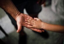 Zakat Fitrah untuk Anak Yatim: Siapa yang Menjadi Wali dan Kriteria Penerima