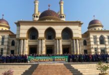 Secarik Kertas di Ranselku, Harapan Orang Tua yang Tak Tertimbang : Refleksi Long March Darusy Syahadah