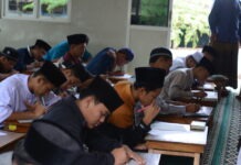 Santri STI Darusy Syahadah Jalani Ujian Tulis Akhir Tahun: Ujian Ilmu dan Keikhlasan