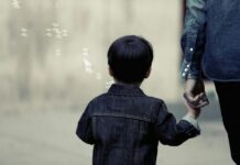 Di Atas Pundak Ayah dan Doa Ibu: Lahirnya Generasi Pengubah Dunia