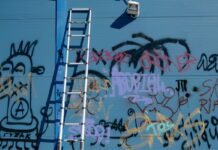 Vandalisme: Ketika Tangan Merusak, Hati Kehilangan Amanah